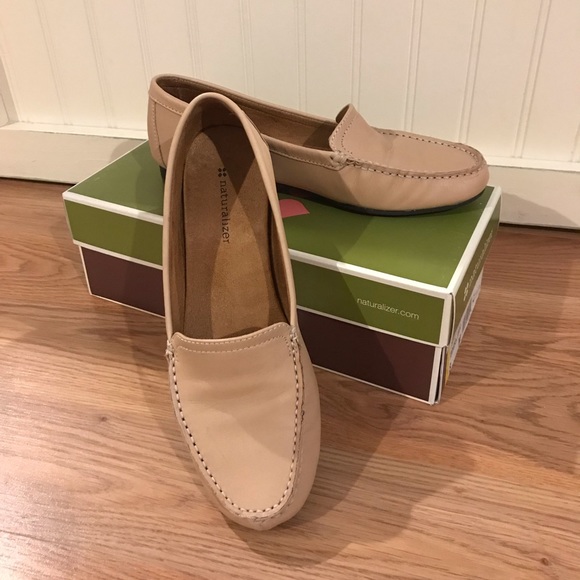 naturalizer simmons loafer
